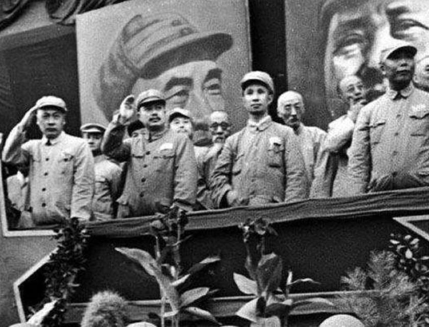 历数粟裕各个历史时期最高职位，就知道他为什么必须是第一大将