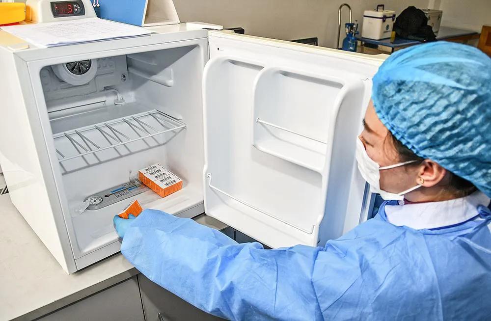 超低温冰箱能开多久不停机,超低温冰箱的功能和价格