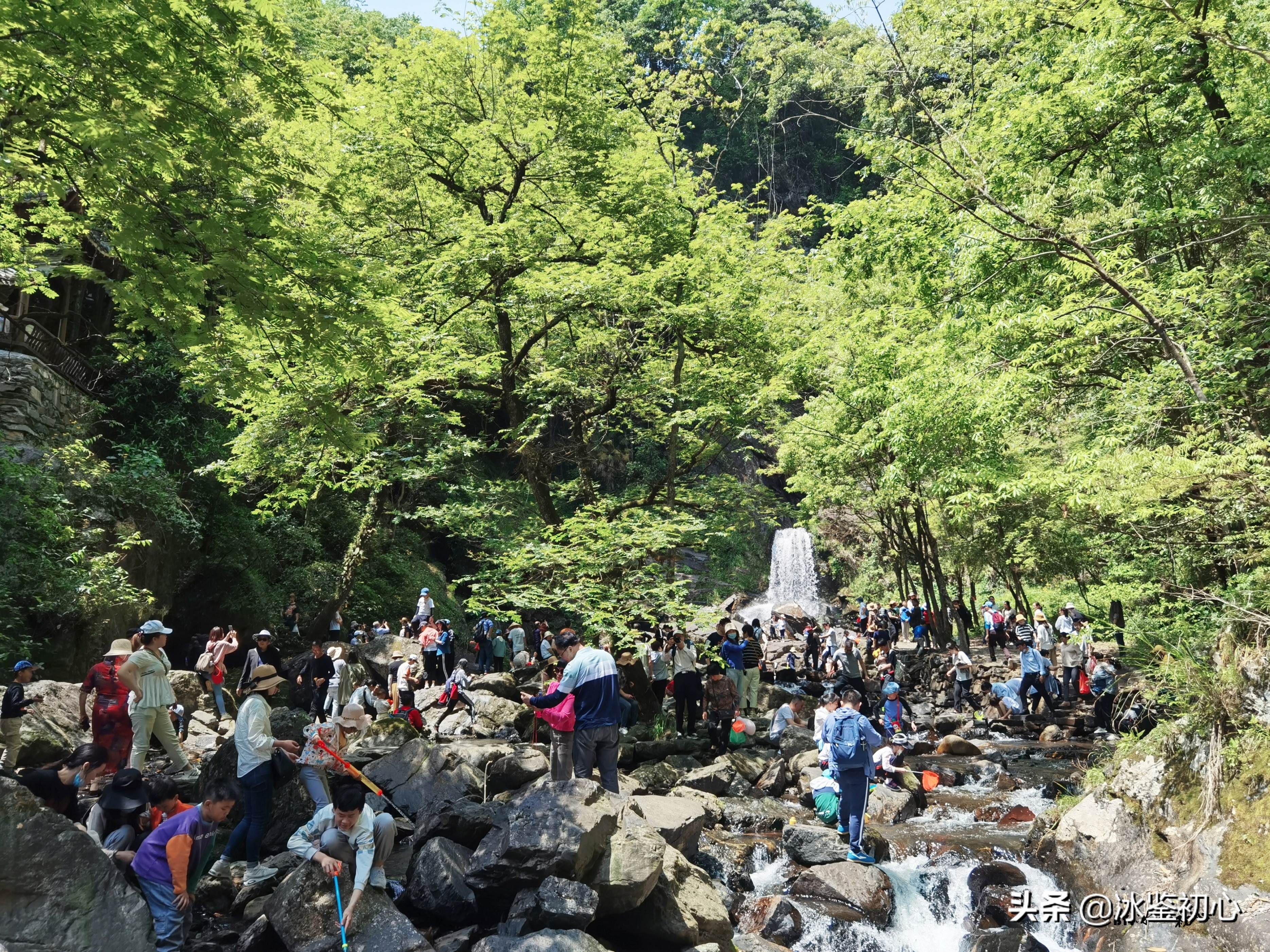 鍦ㄧ壇鐗涢檷鎷嶇殑瑙嗛,鍦ㄧ壇鐗涢檷鐜╃殑璇磋