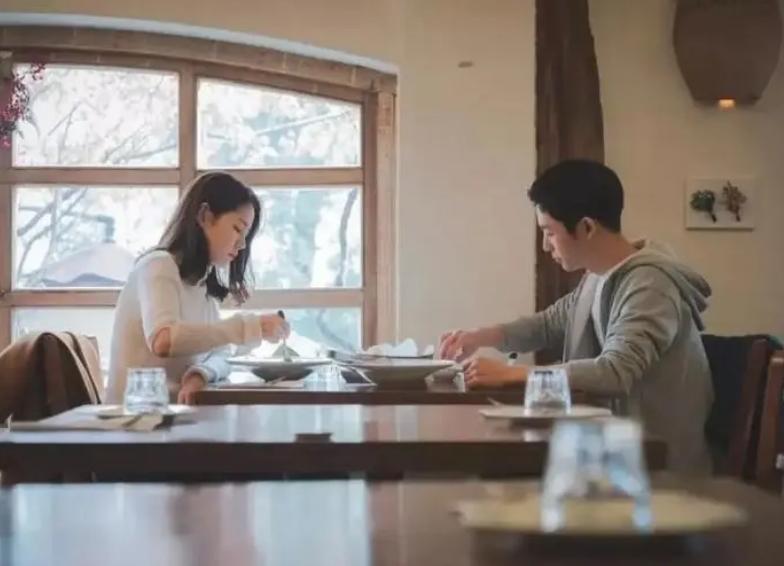 相亲市场女生误区,相亲市场男生和女生的硬伤是什么