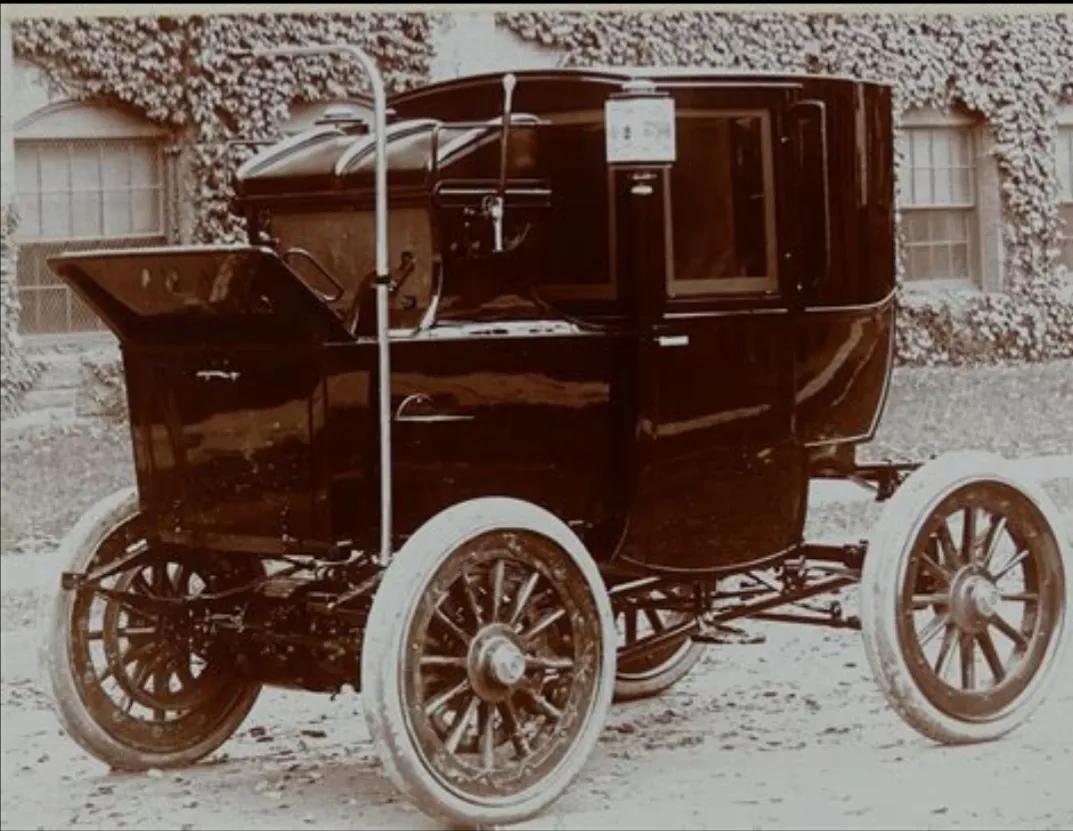 现在女性最爱的电动汽车,百年前的电动汽车