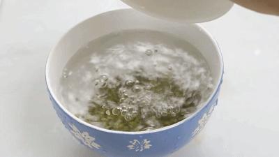 家庭阳台各种各样蔬菜种植视频,阳台种蔬菜需要加微生物有机肥吗