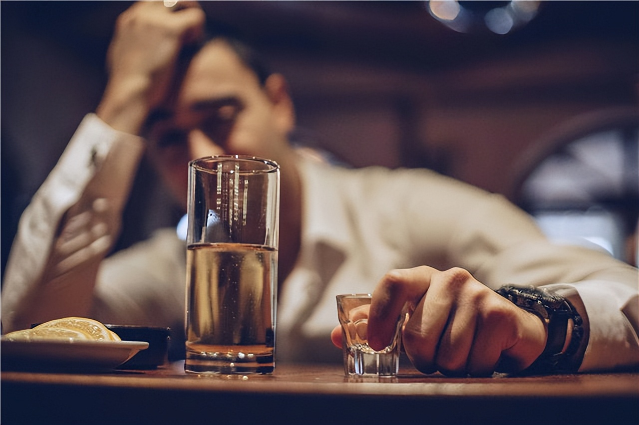 谷丙转氨酶高出多少是肝癌,谷丙转氨酶400谷草200会是肝癌吗