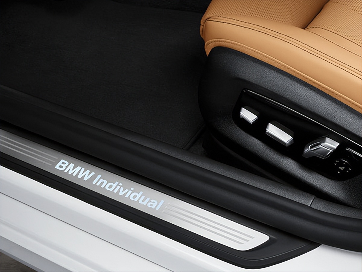 宝马5系典雅升级,宝马5系内饰什么颜色最显档次