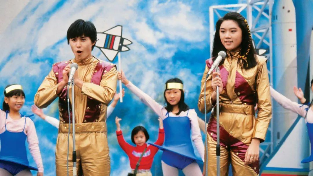 60岁港星内地庆生捞金,66岁港星