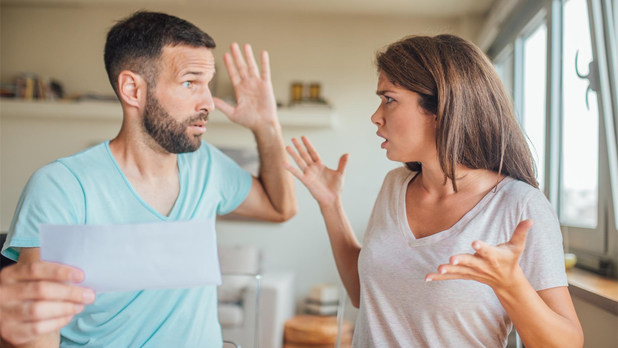 老公弟弟欠我们钱要怎么开口要,老公弟弟欠钱哥哥需要还吗