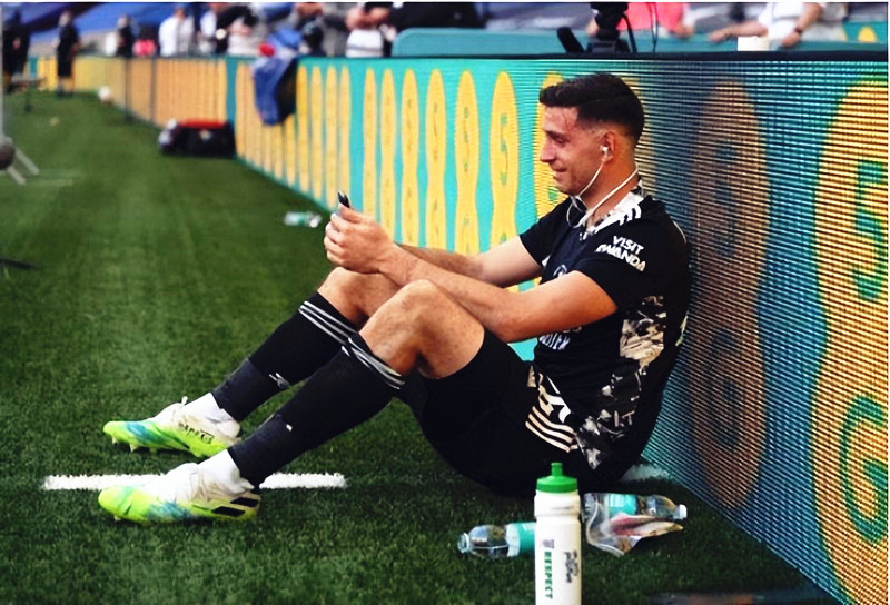 阿根廷门将马丁内斯身价涨没涨,阿根廷门将马丁内斯的家庭