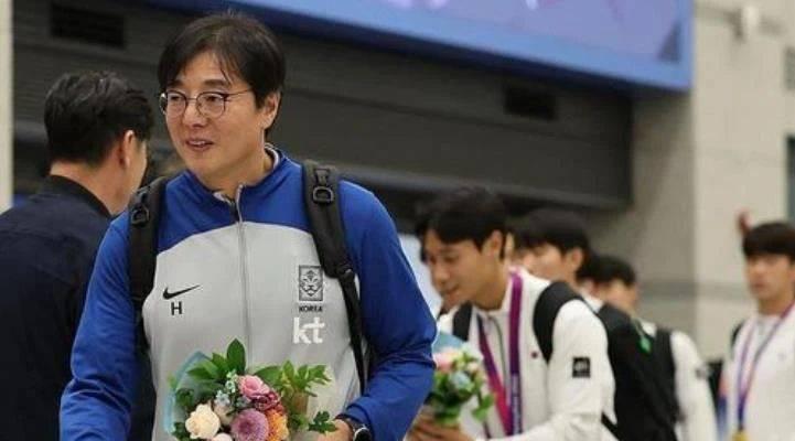 韩国教练对中国足球,韩国名帅对鲁能的评价