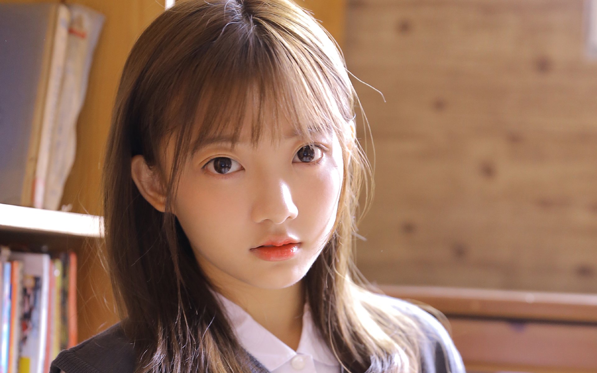 找女朋友聊天开头怎么找比较幽默,主动找女生聊天的幽默开头