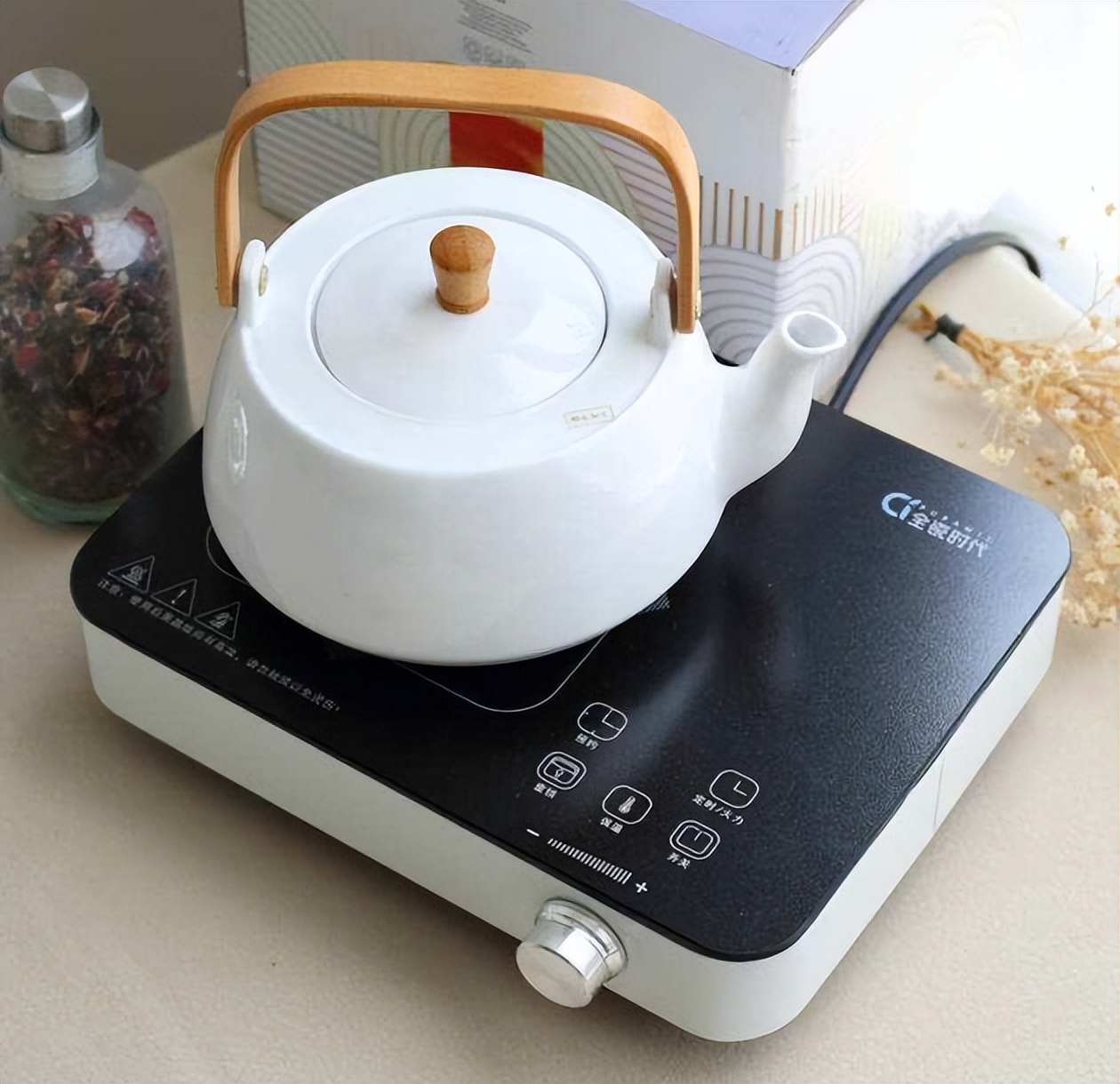 电磁炉与电陶炉差别,电磁炉和电陶炉的差别在哪里