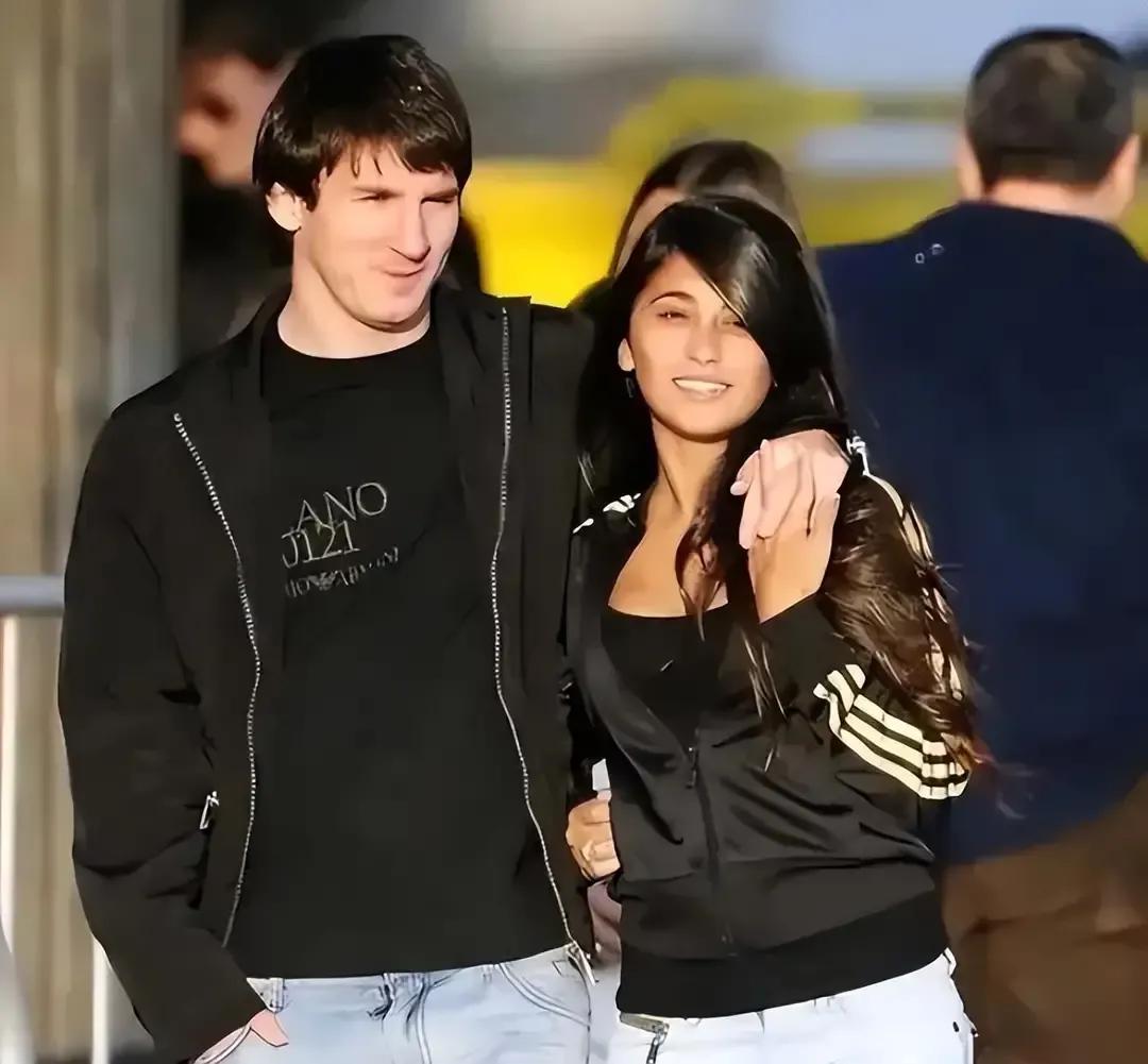 梅西与安东内拉就是童话故事,探寻梅西对安东内拉的真实感情