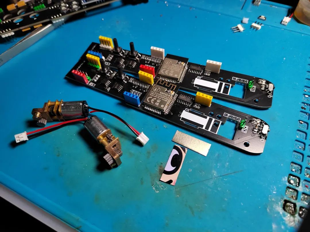 用3d打印笔自制一把98k模型,用3d打印笔自制鱿鱼面具