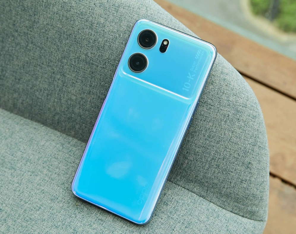 oppo跟vivo旗舰手机哪个性价比高,oppo和vivo哪一款手机性价比更高