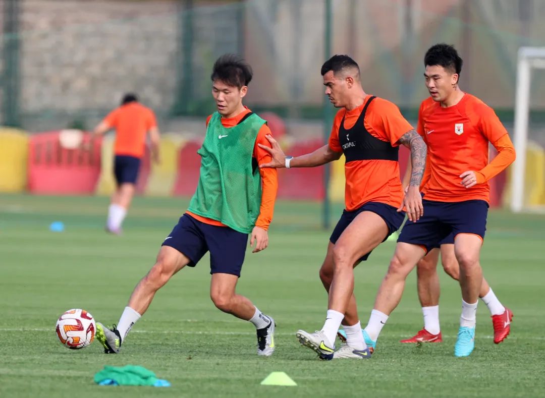 中超武汉三镇vs山东泰山费莱尼,中超第七轮贾德松