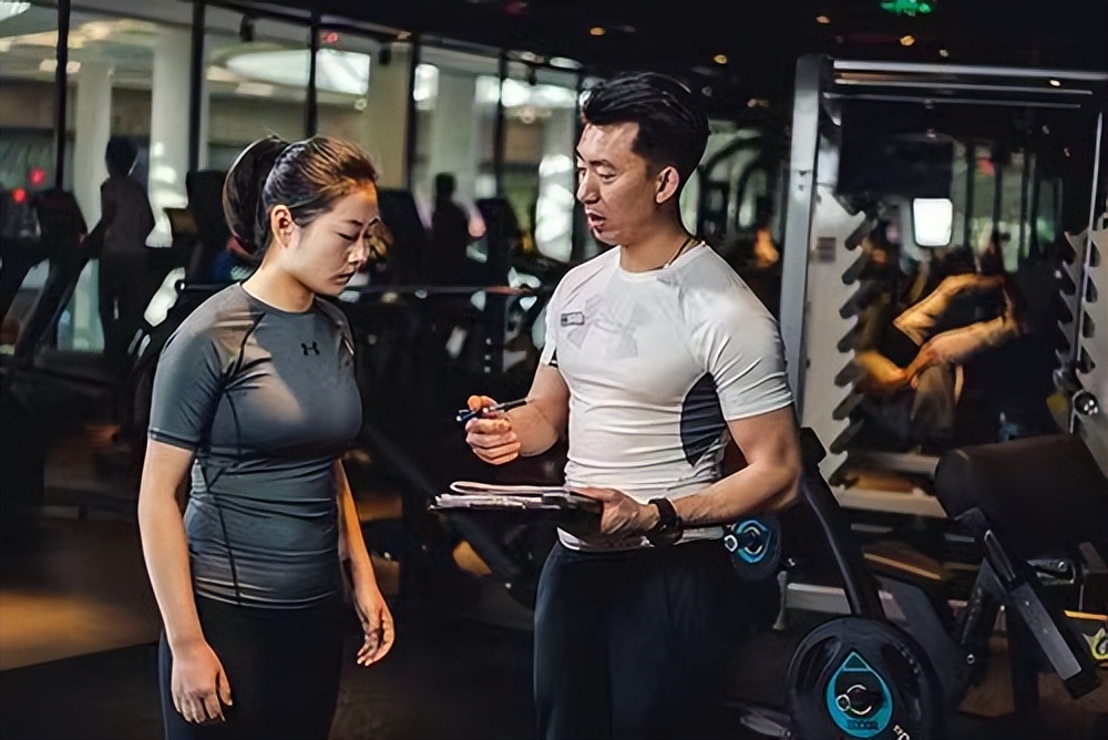 健身房动作不标准怎么办,健身房瓶颈期怎么办