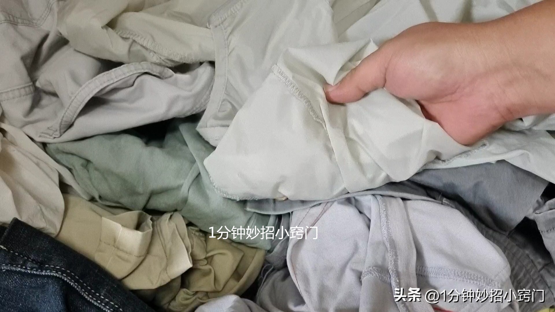 路边摊便宜的衣服哪来的,路边摊30块的衣服能买吗