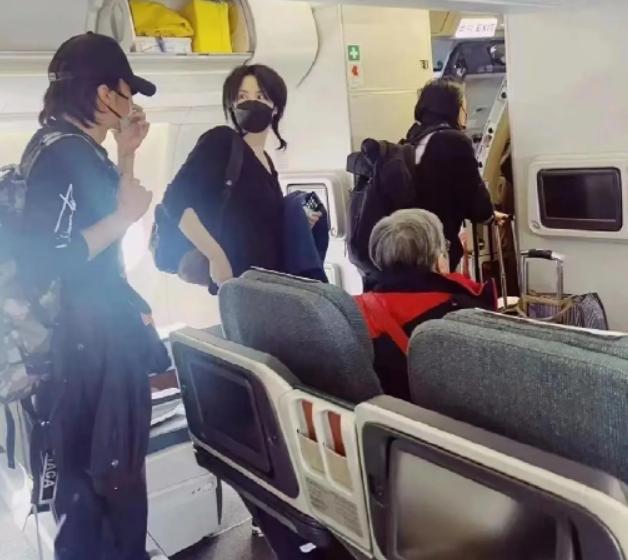 谢霆锋回应和王菲合作的作品,谢霆锋回应王菲恋情合集