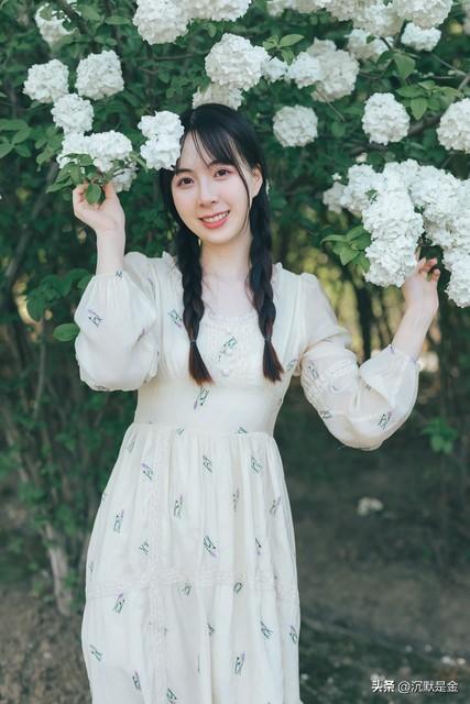 舔狗可以舔到哪些程度,真实的女舔狗到底有多么卑微