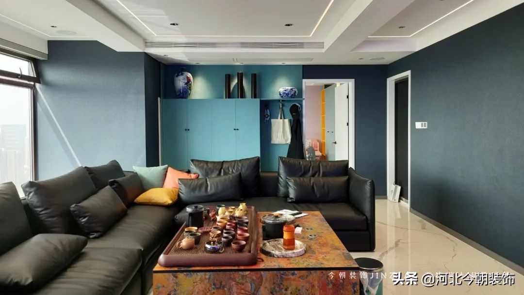 现代轻奢无主灯设计实景小户型,现代风格无主灯设计大宅