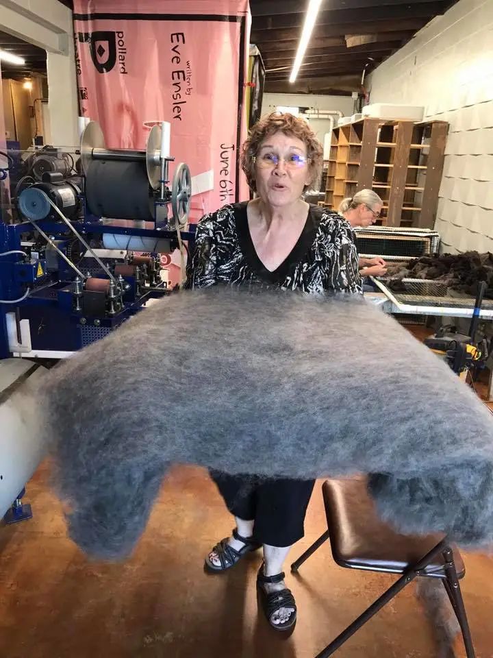 用头发可以清理石油爆上热搜!秃头网友狂喜:哈哈天生我材必有用