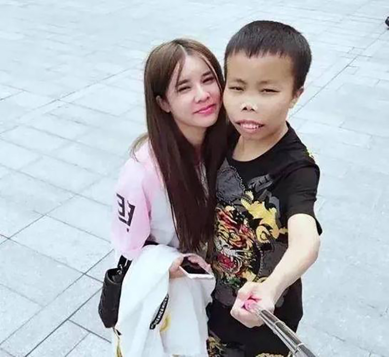 曾经的网红陈山现在的处境,陈山为什么成网红