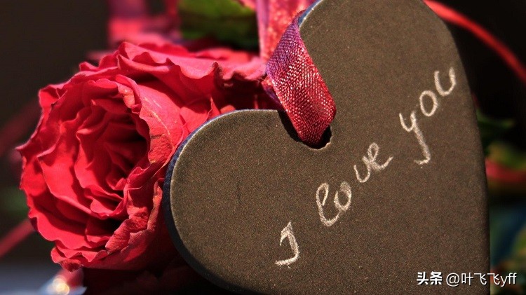 舍不得放手的男人有哪些表现,男人知道老婆和别人聊暧昧的表现