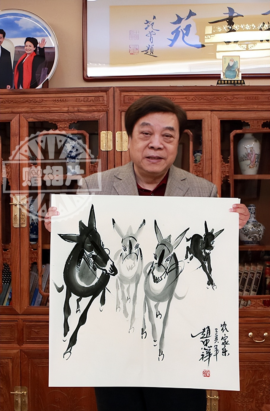 央视赵忠祥去世,央视主持人赵忠祥去世了吗