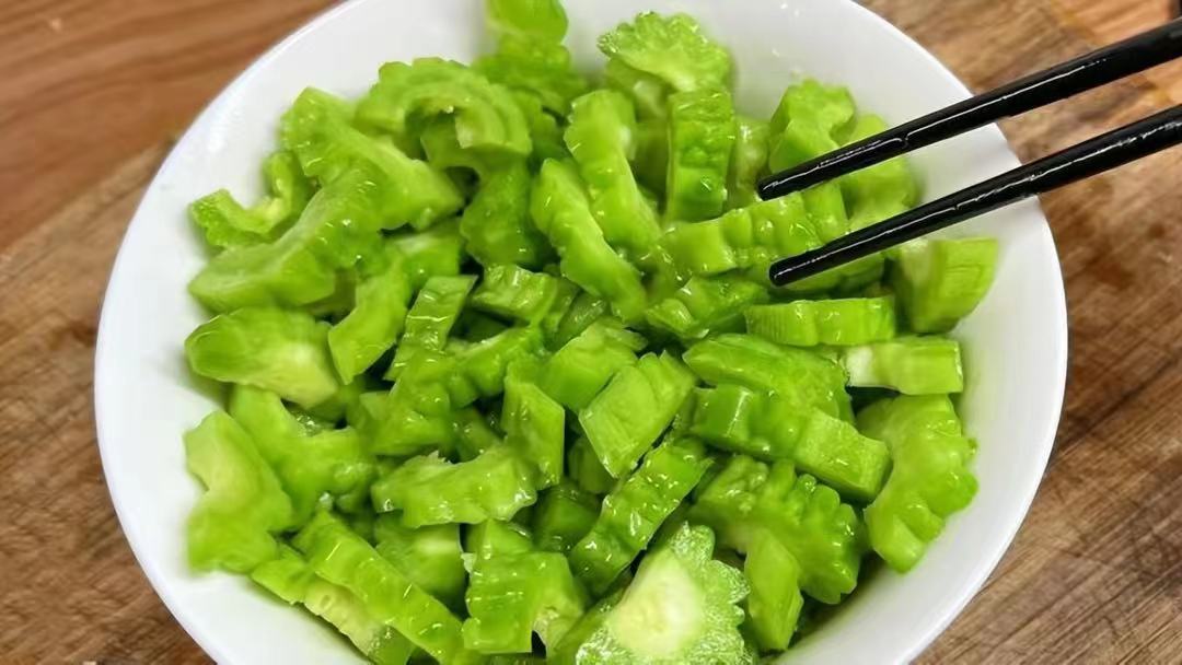 这四种食物最养肝肝不好过了,早餐敞开吃这4种食物养肝护肝