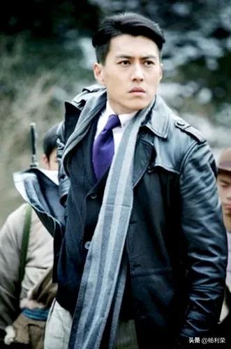 纵有疾风起人生不言弃靳东同款,纵有疾风起靳东的感触