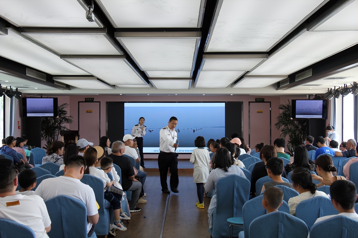 致爱母亲河共护一江水长江之舟长江文化公益课堂第二期开讲