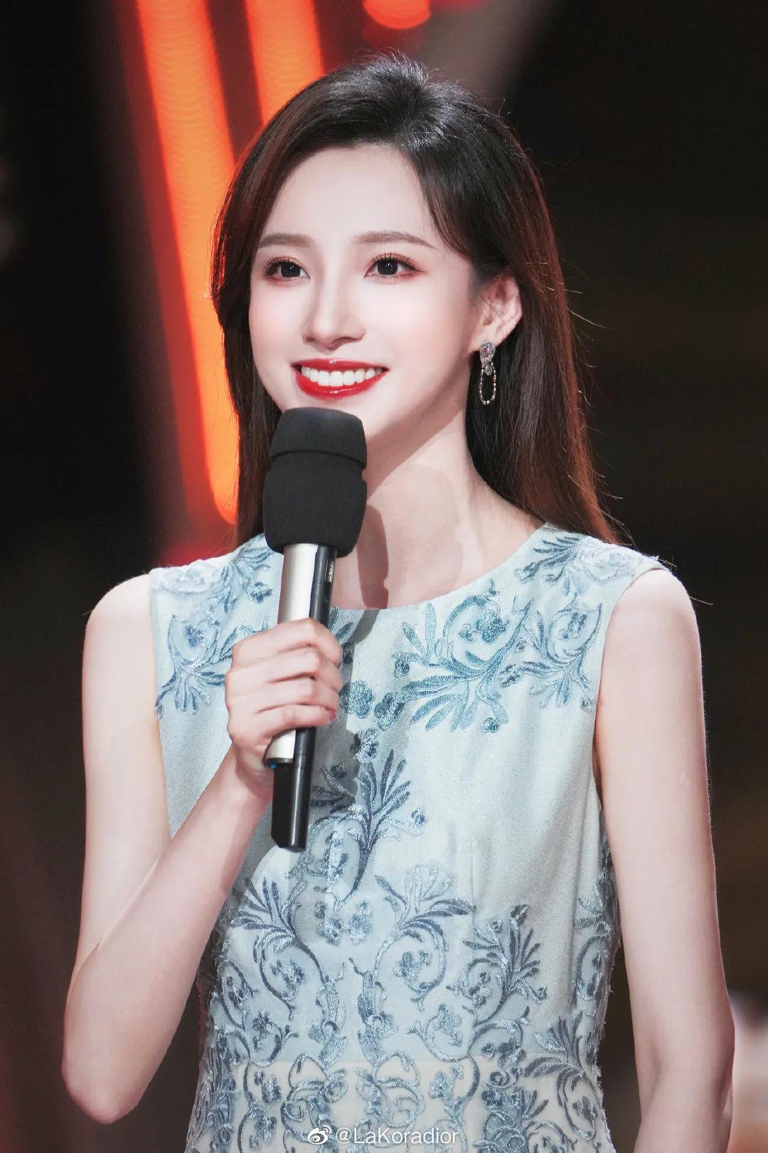 央视一姐马凡舒图片大全,马凡舒会成为央视一姐么