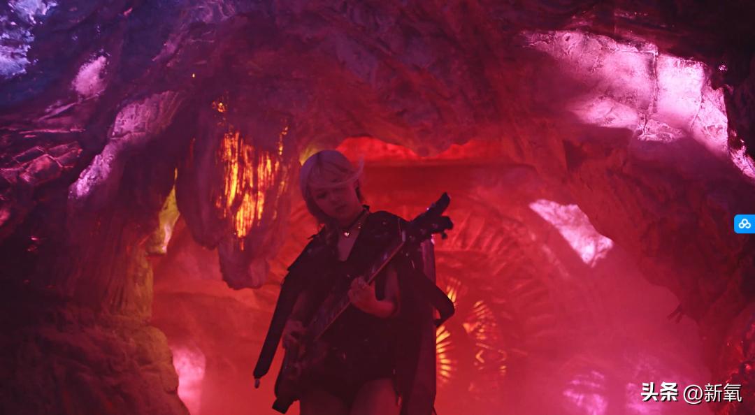 废土风穿搭：朴彩英、金泰妍、朴妍，谁才是真正的美人？