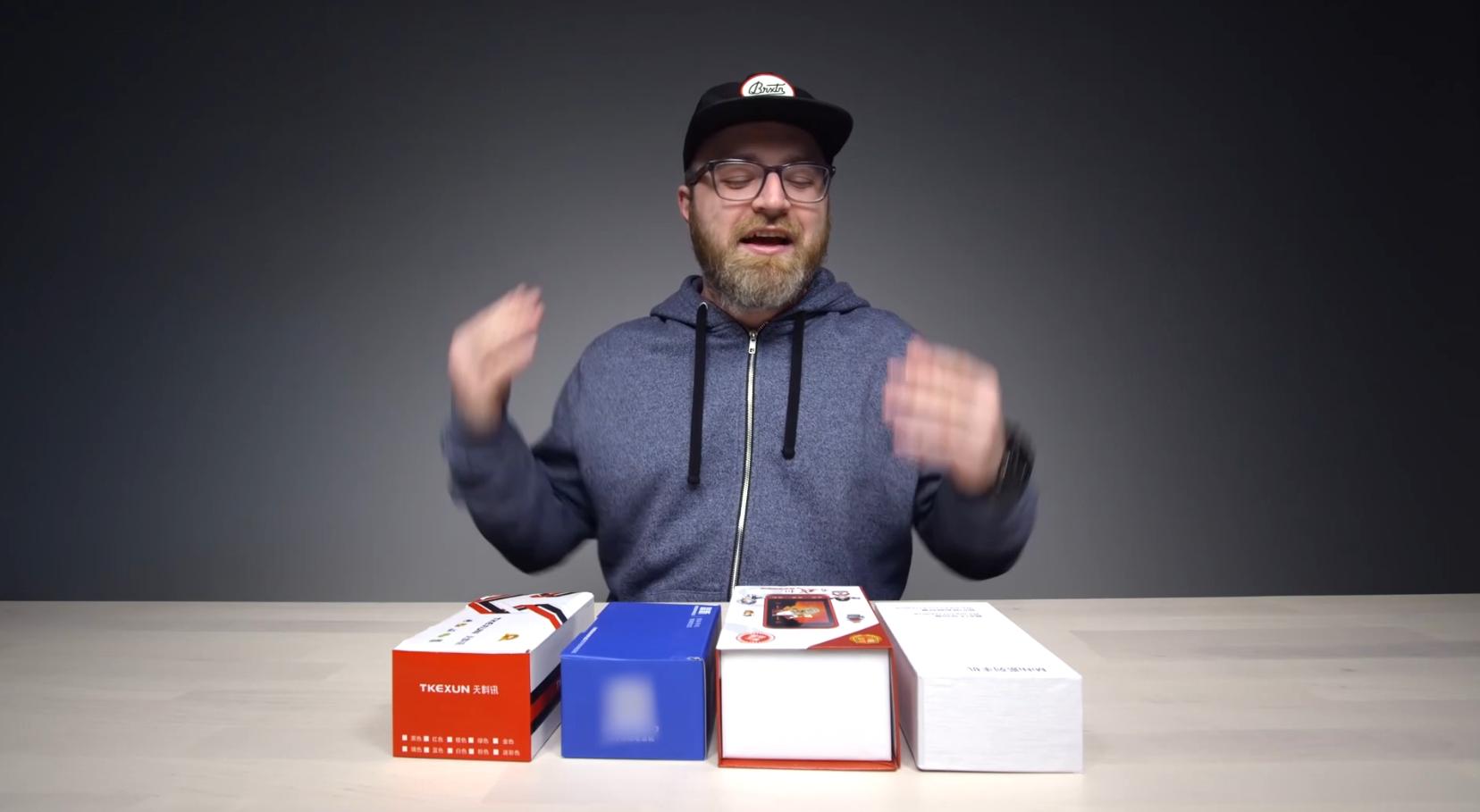 美国大叔网购老年机,美国大叔买安卓手机