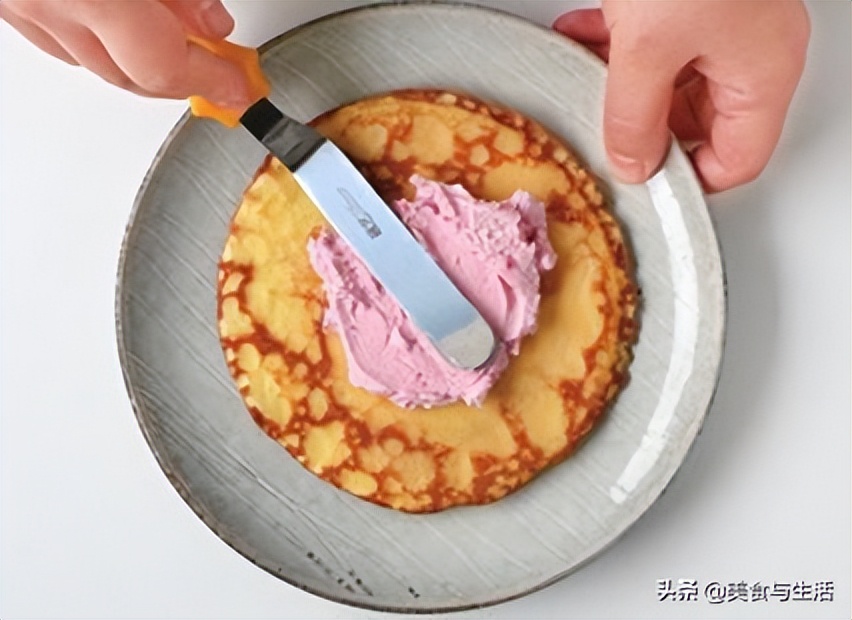 只用平底锅就可以做的简单小甜品,自制冰冰凉凉的小甜点