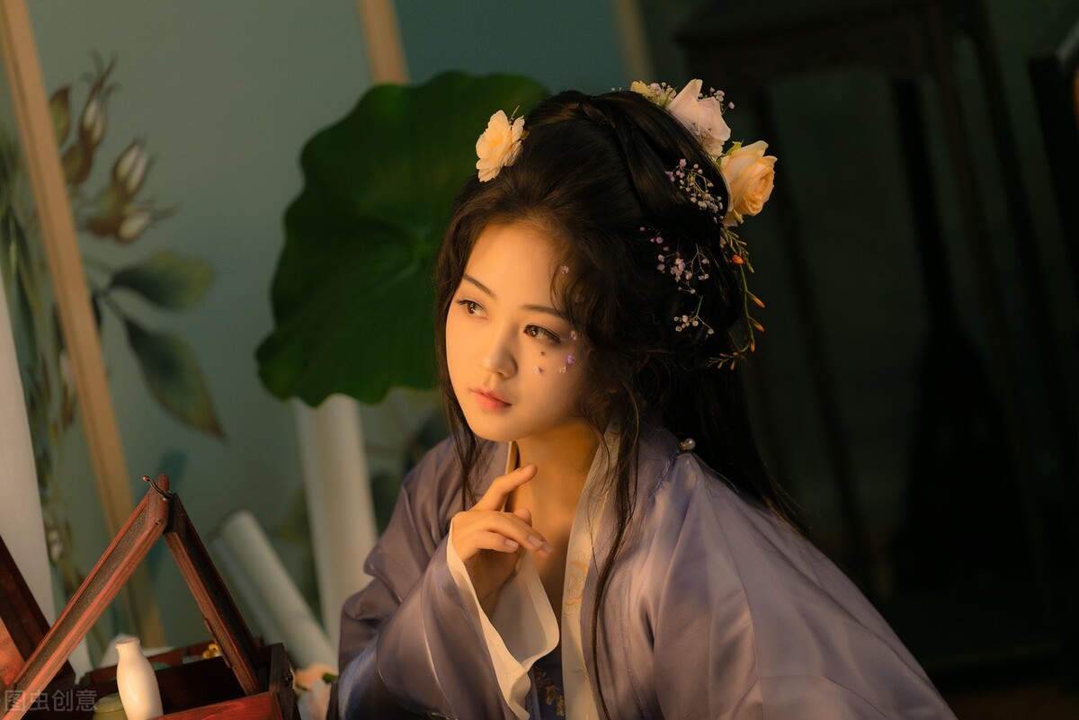 故事：太子秋猎遇险我“英雄救美”，为报答我他竟提出要以身相许