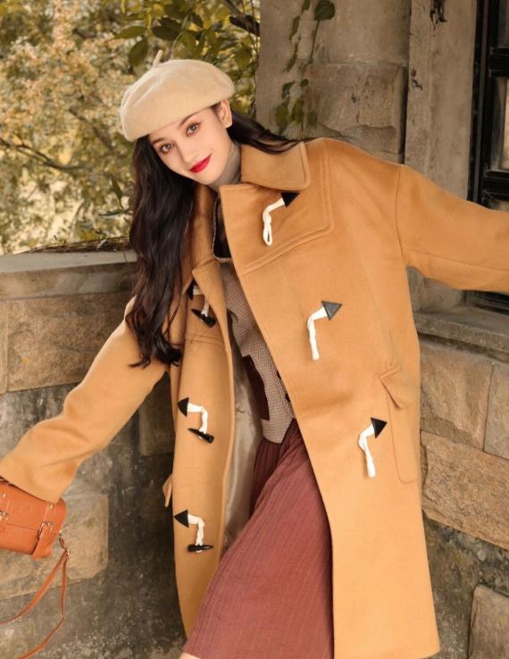 有品位的女人都穿什么衣服,大衣内搭高端大气上档次连衣裙