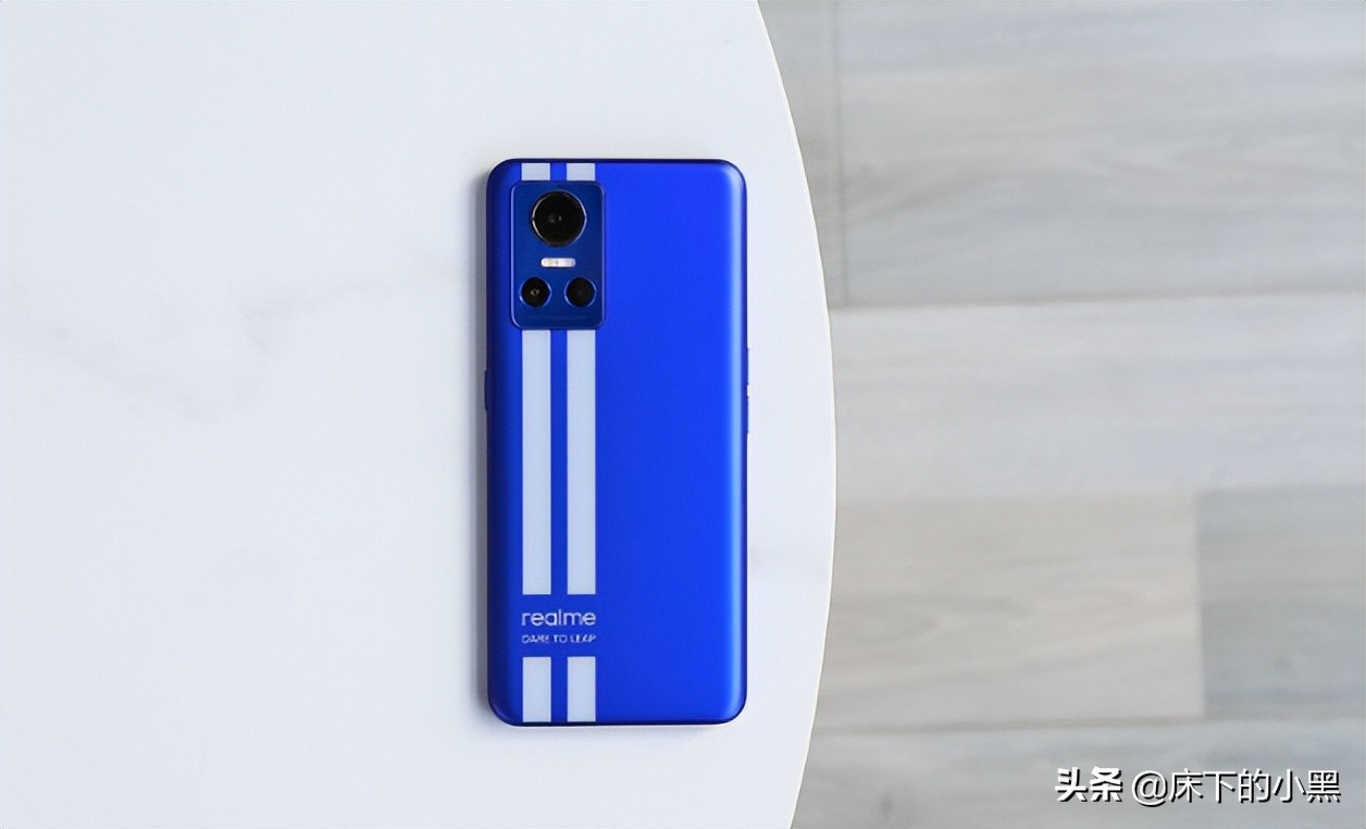 1000元的手机哪款手机性价比高点,2500左右性价比高的手机二手手机