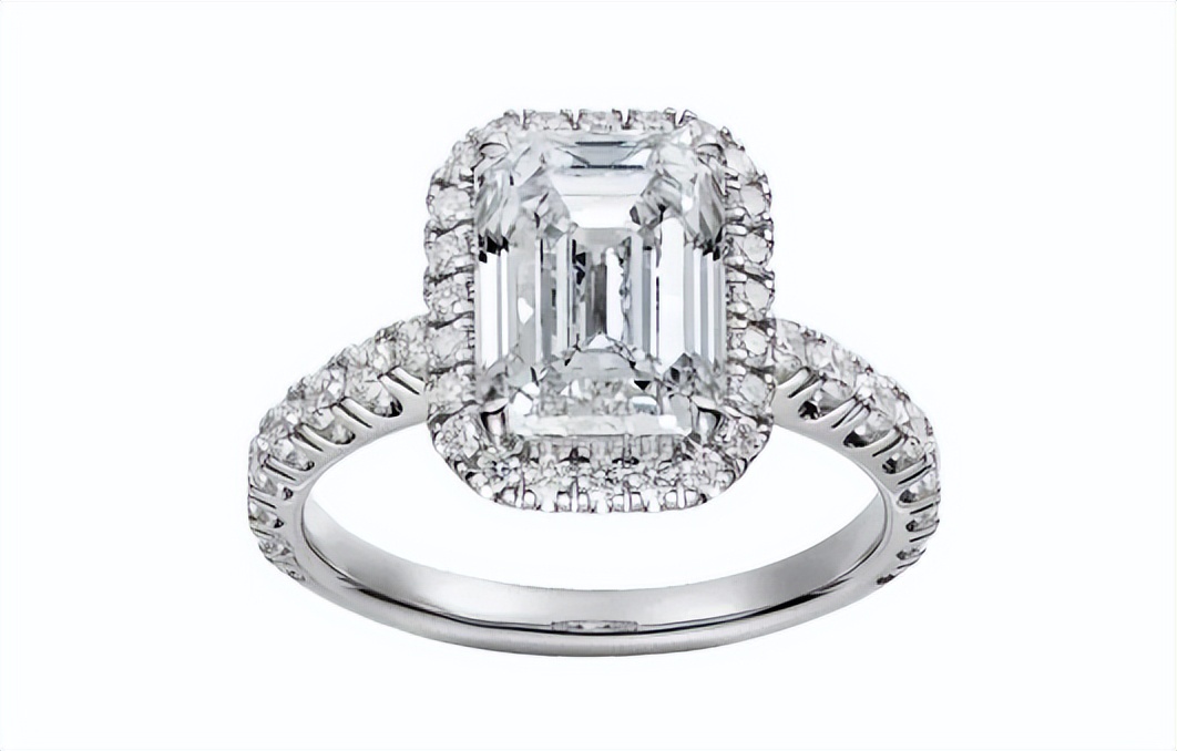 全网女生都爱的玫瑰花戒指,卡地亚钻戒款式