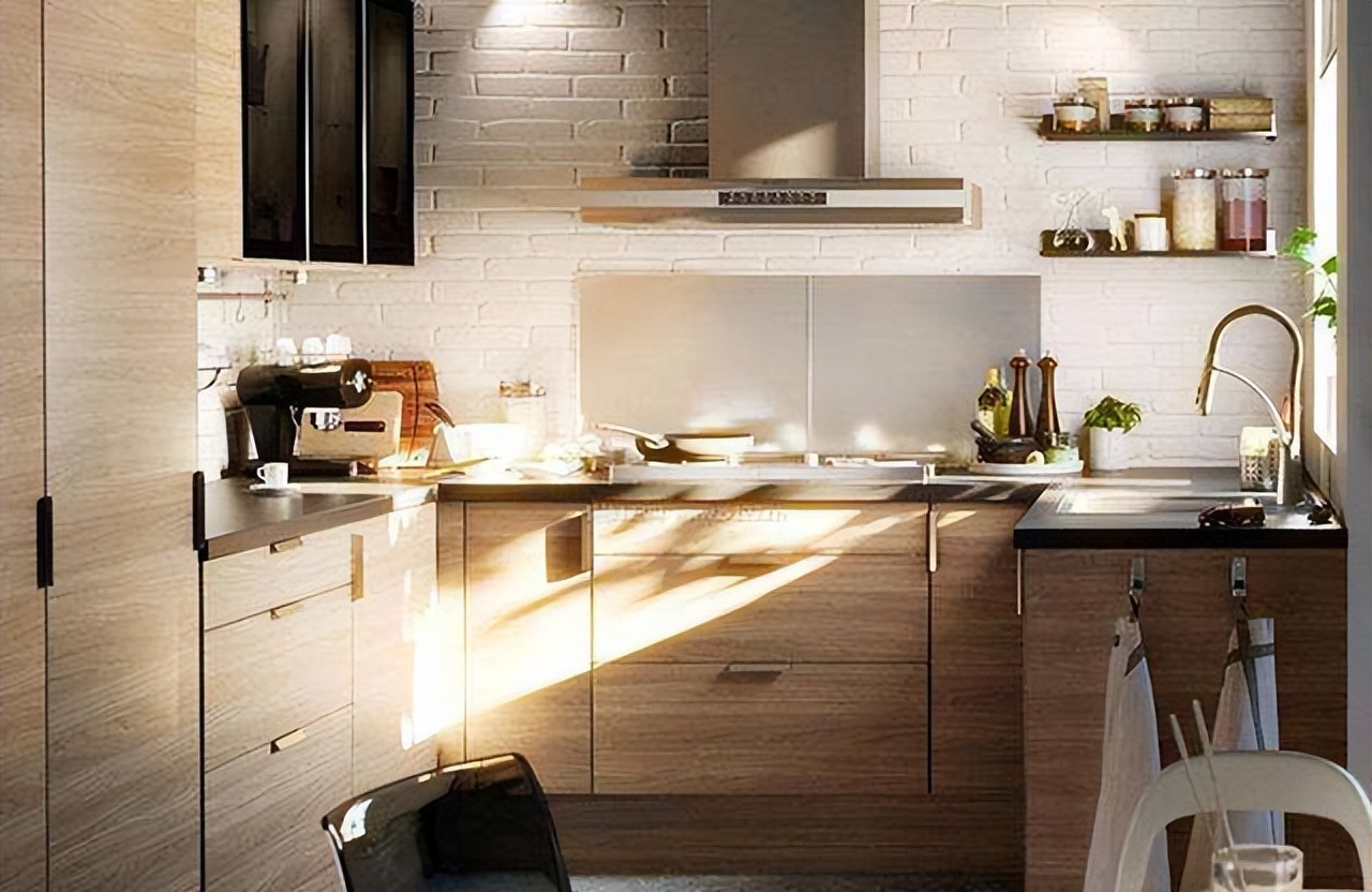 顶吸油烟机与侧吸油烟机哪个好,顶吸油烟机和顶侧油烟机哪个好