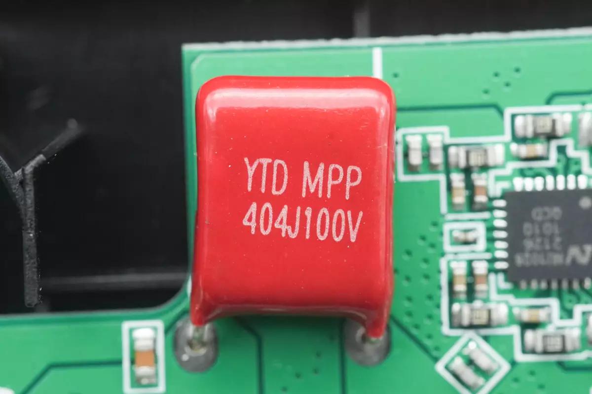 mophie双口充电器拆解,mophie车载充电器拆解