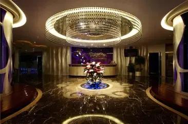 夜店狂欢很有意思吗,为什么大家想去成都