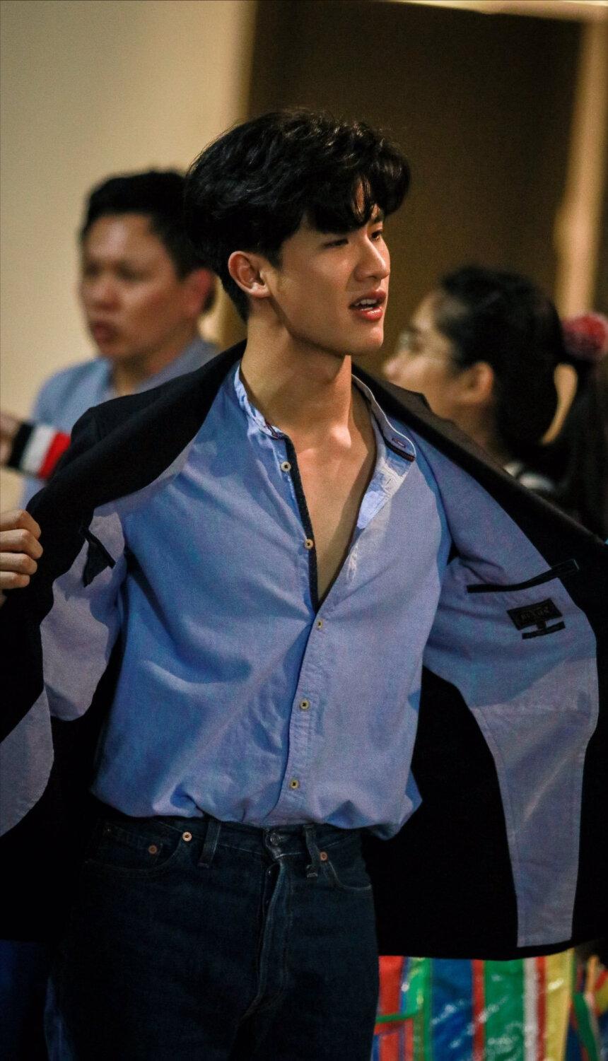 他泰一眼万年的外观2:南农的酒窝,呆的喉结,普明的耳边痣