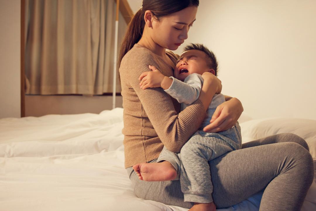 小孩天天11点睡觉影响发育吗,娃晚上还不睡觉