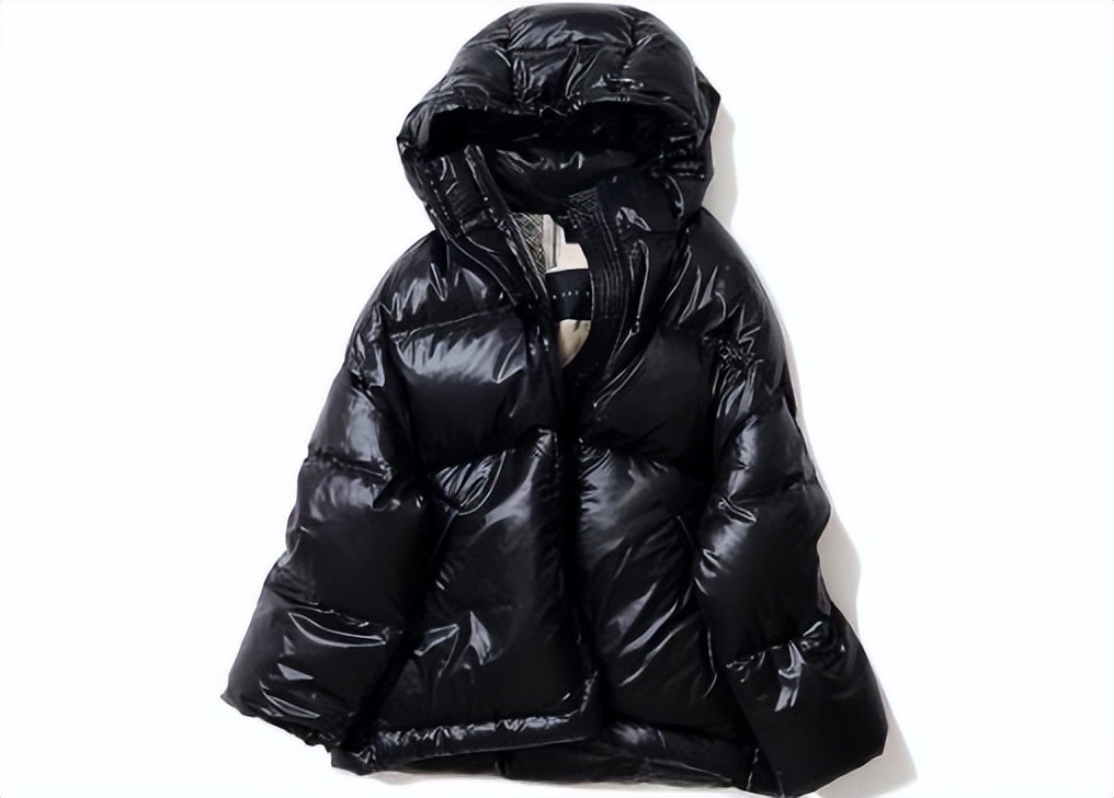 大衣短款羽绒服,时尚的短款羽绒服穿上显瘦又保暖