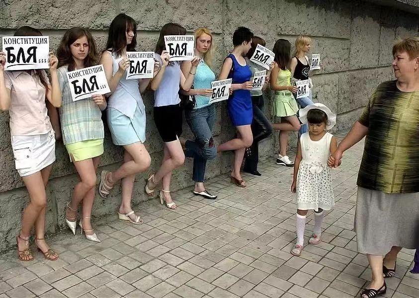 尼日利亚造人工厂：靠“播种”女性高价售卖婴儿钱，看的心惊胆颤