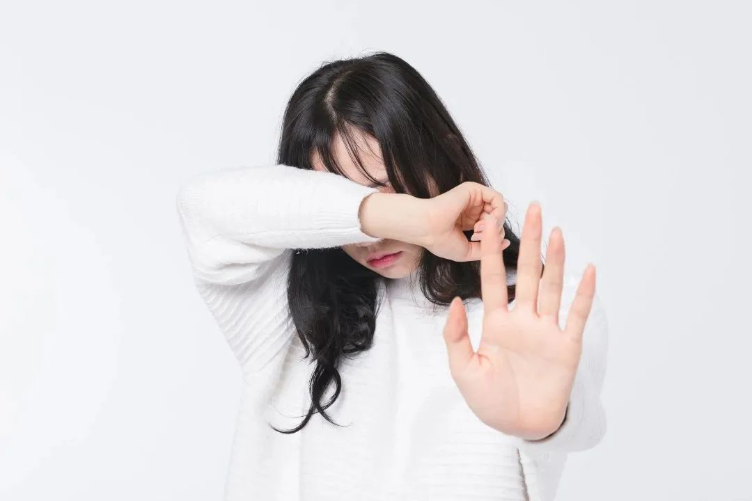 精神分裂症家人如何正确引导,精神分裂症的家庭治疗