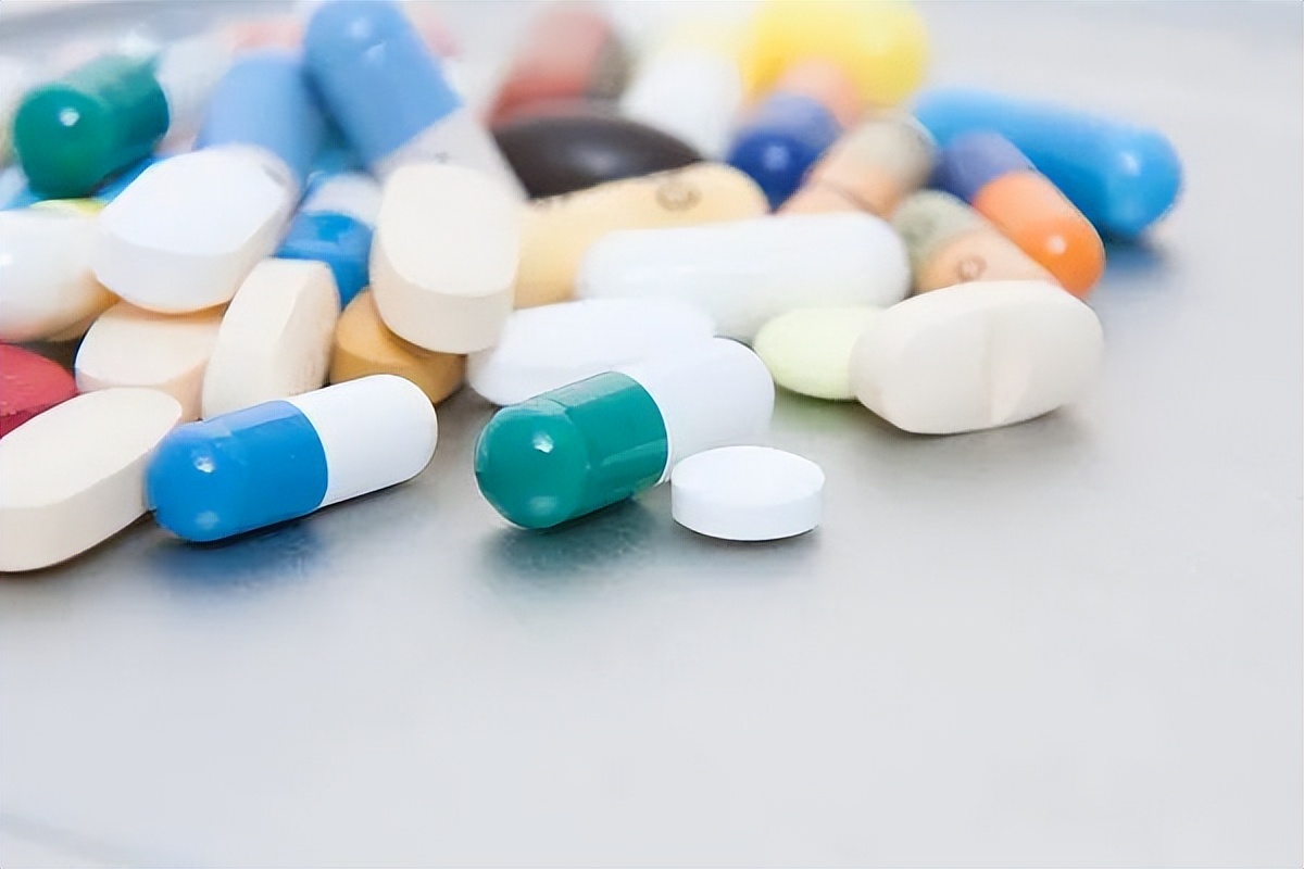 腰椎间盘脱节用什么办法治疗,腰椎偏斜错位会出现什么症状