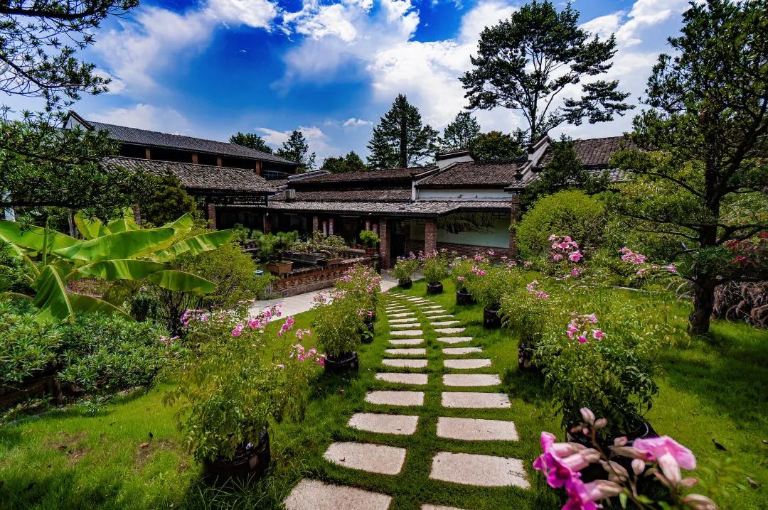 閲戠涔嬬害,閲戠鍗佹湀鍥藉簡涓鍋囨湡浣忓鏀荤暐