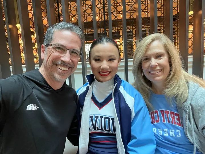 田州小镇近千人送别！来自中国的女孩，短暂却璀璨的一生