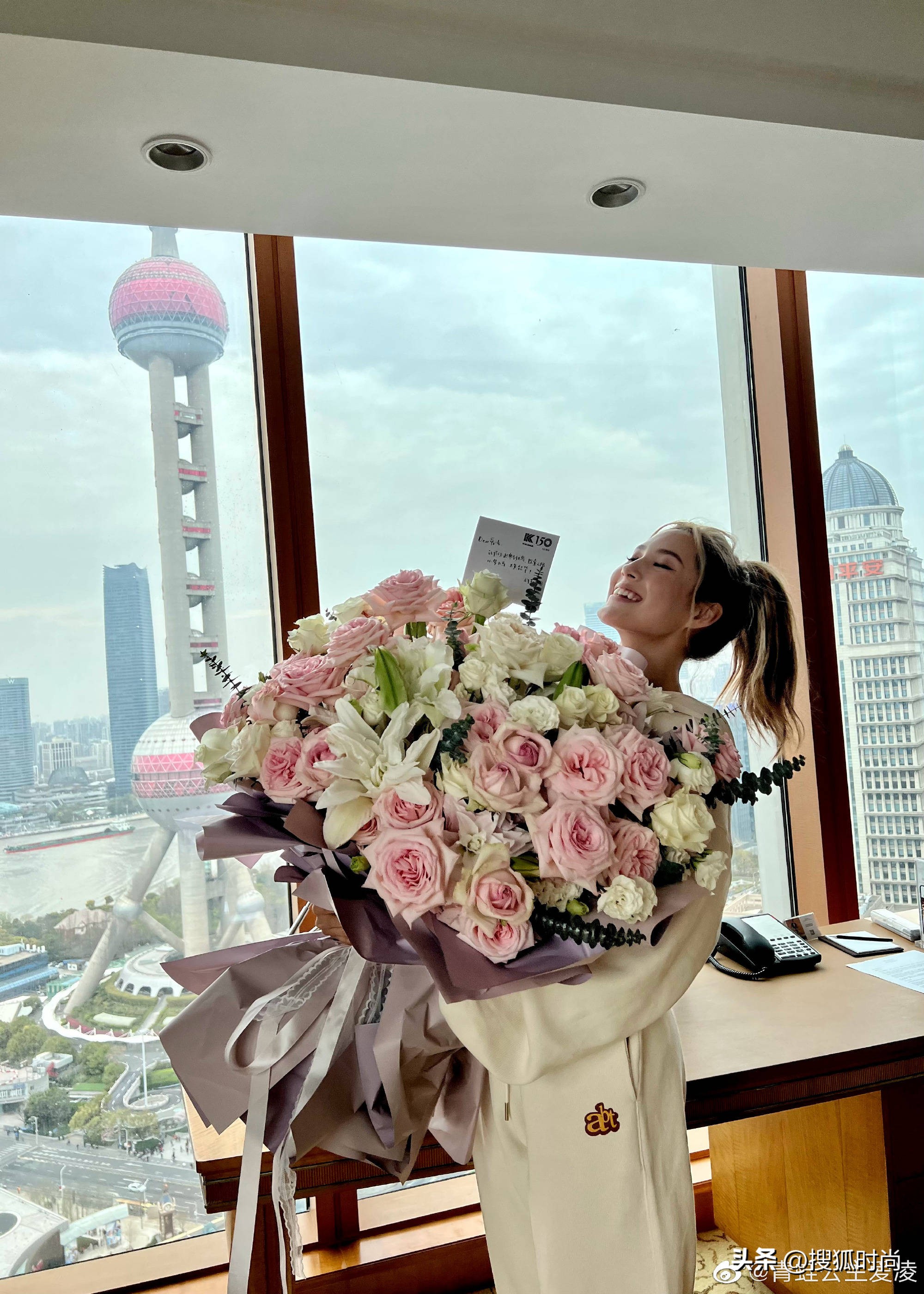 蔡徐坤与谷爱凌门当户对吗,蔡徐坤石英表